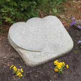 Grabstein mit Herz, Herzform, Herzgrabstein, Grabherz, Liegestein, Steinmetz, Grabkissen, online kaufen